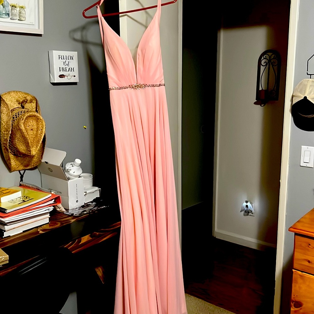 Beautiful Prom formal size 8